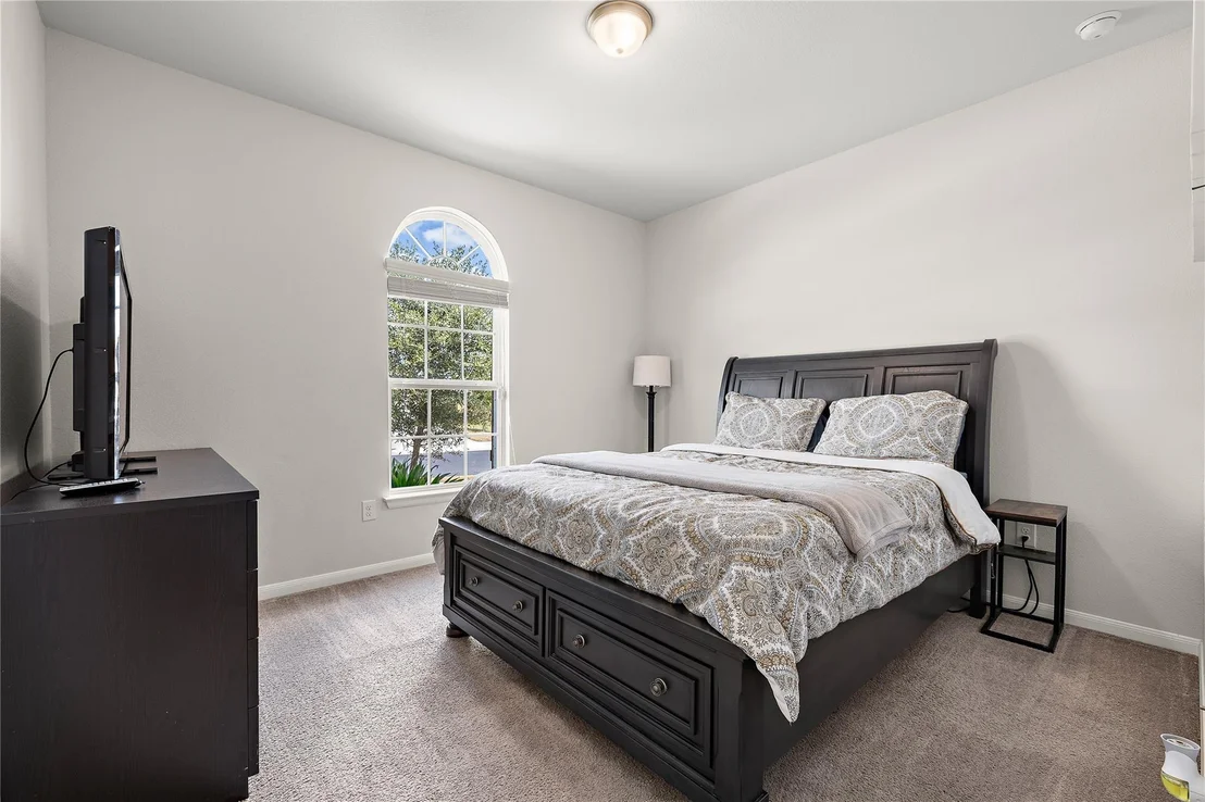 Photo of 521 Hendelson LN