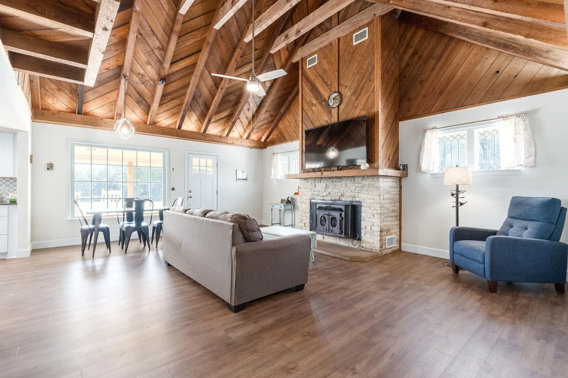 Photo of 2742 County Road 111