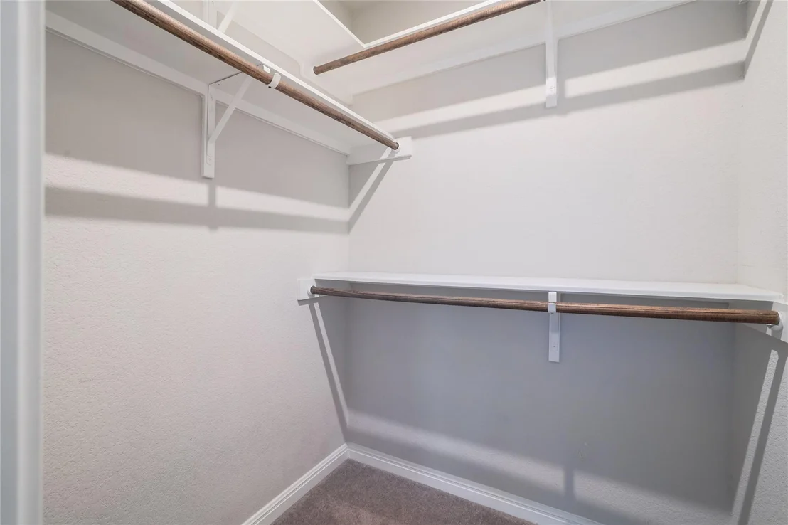 Photo of 1032 Myrna BND