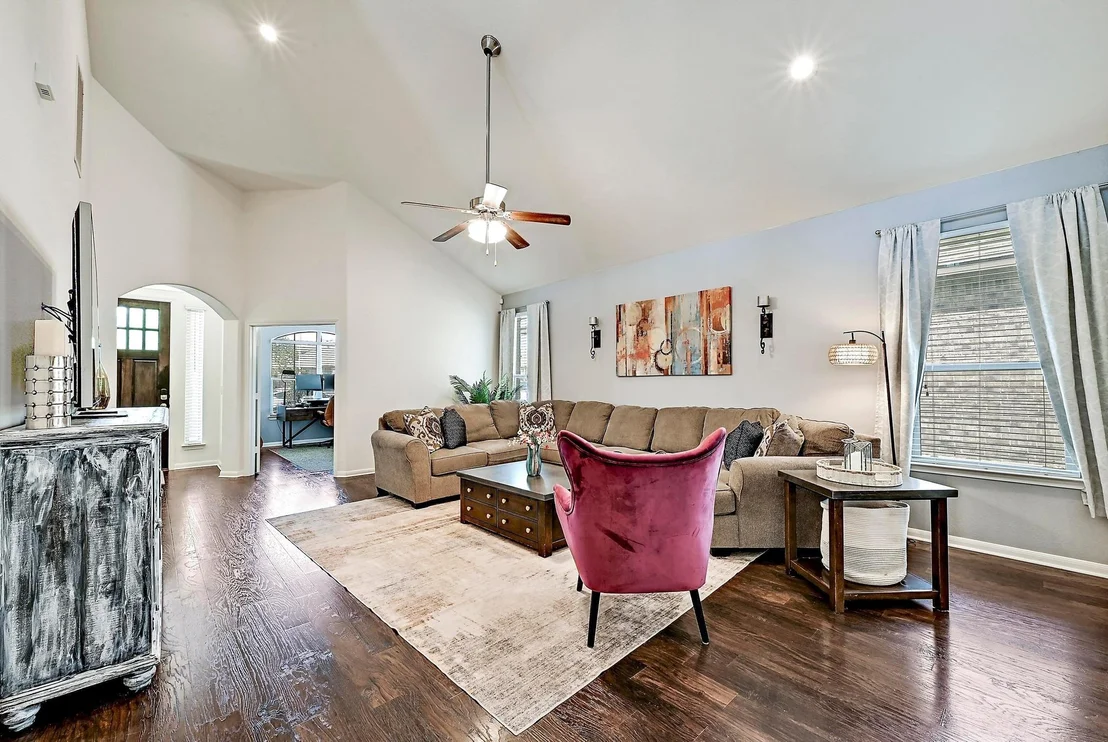 Photo of 2605 Etta May LN