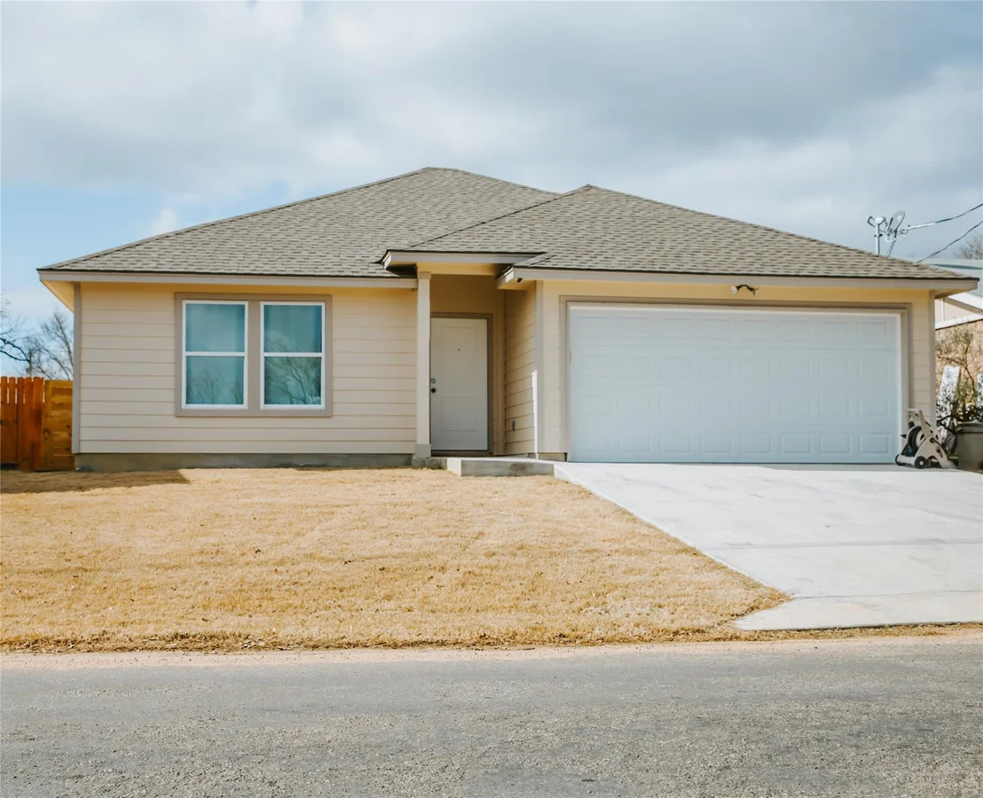 Photo of 2001 Cedar PARK