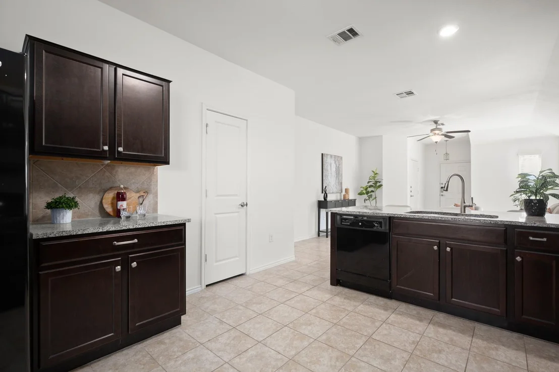 Photo of 3512 Black Granite DR