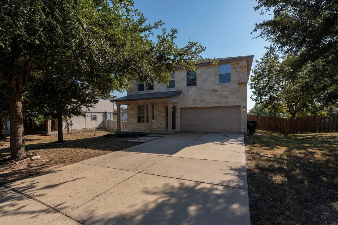Photo of 136 Regent CV