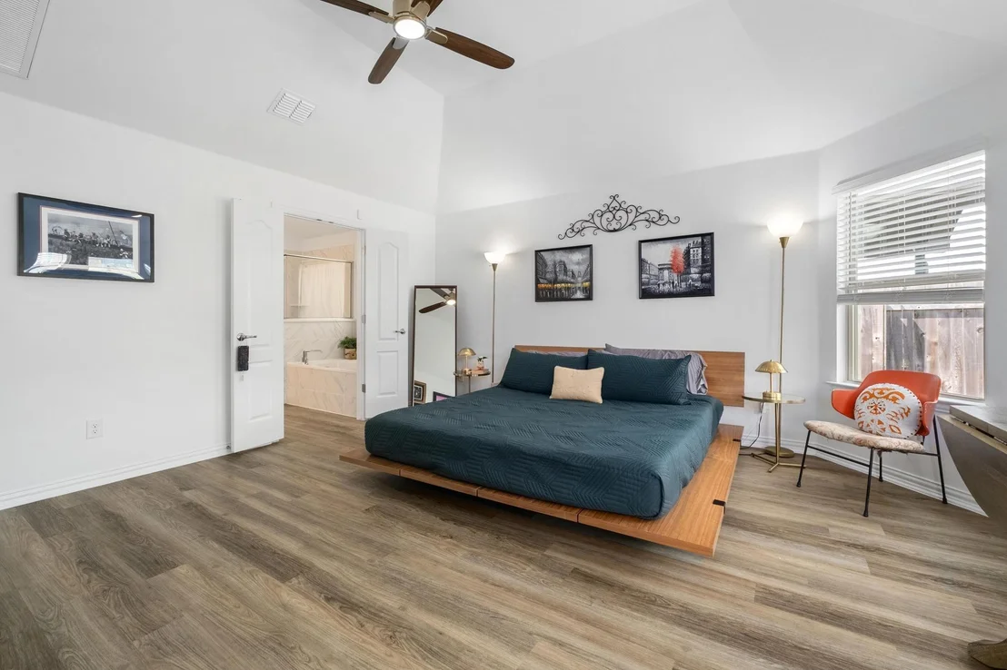 Photo of 221 Short Leaf DR