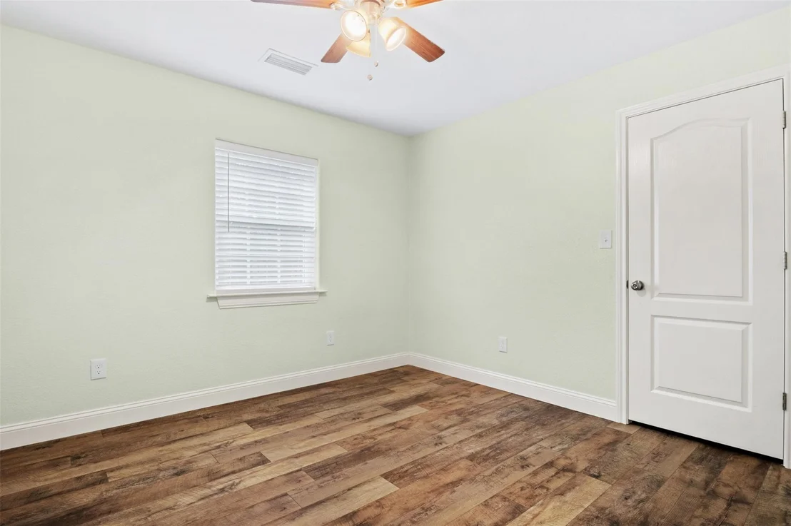 Photo of 275 Woodruff RD
