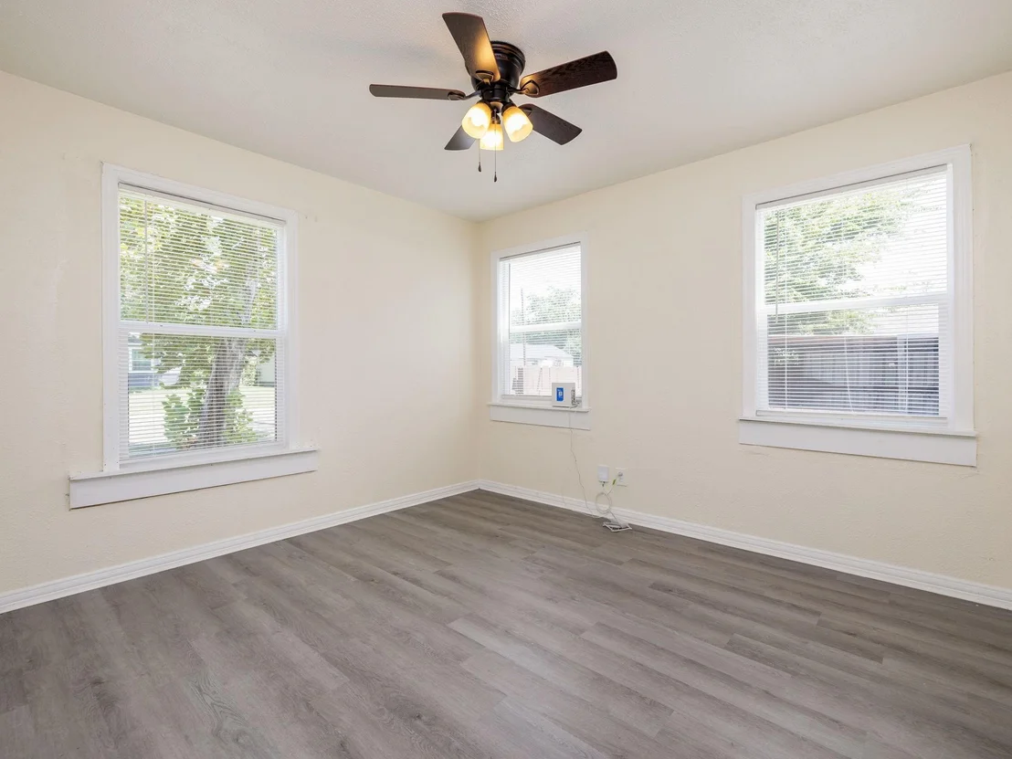 Photo of 113 Circle DR