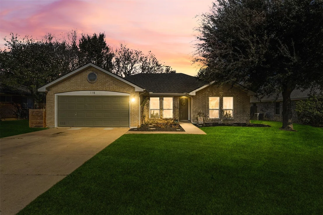 Photo of 115 Finch LN