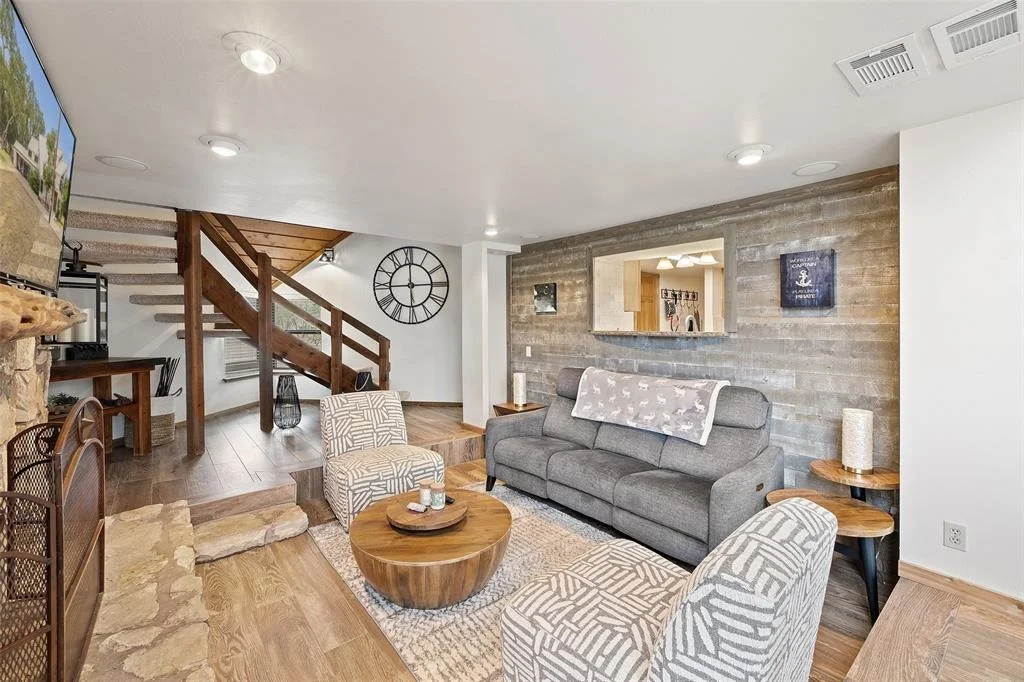 Photo of 318 Coventry RD