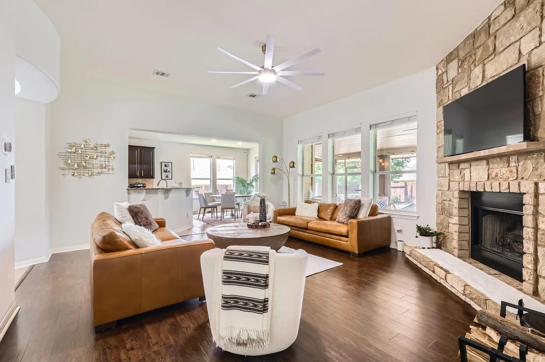 Photo of 4349 Green Tree DR
