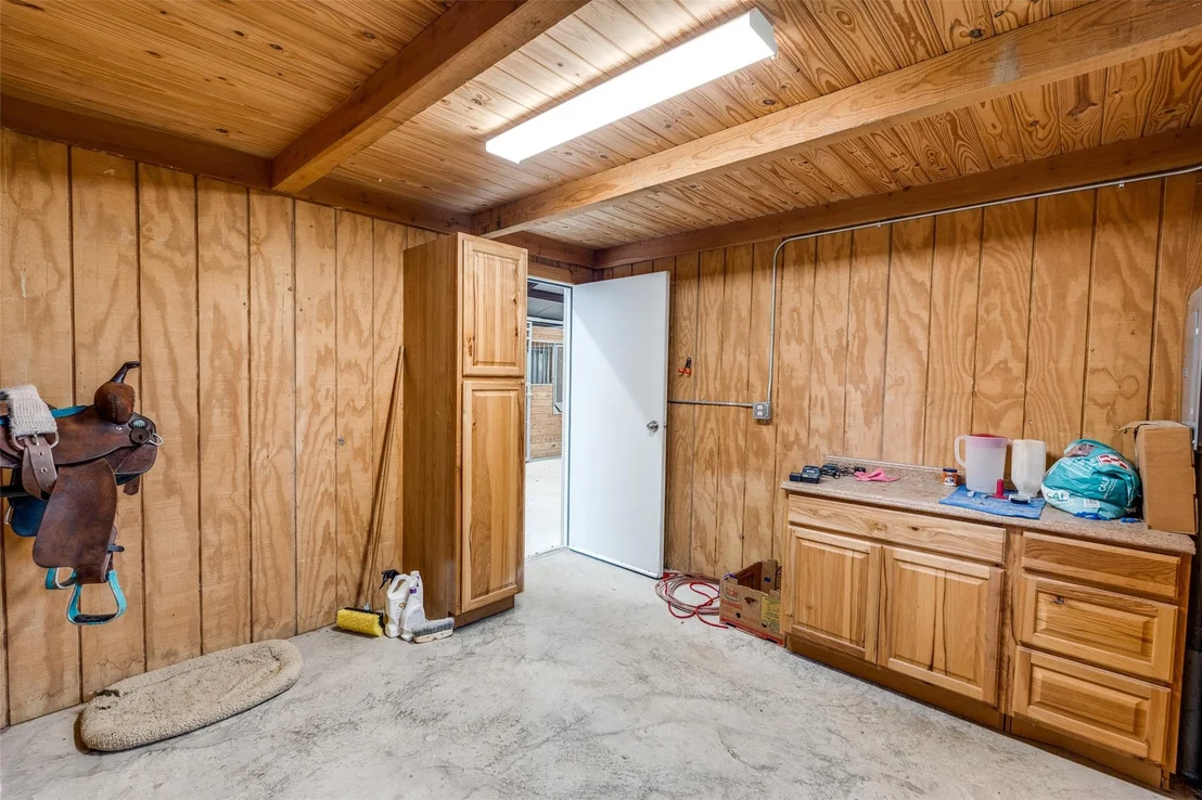 Photo of 237 County Rd 415