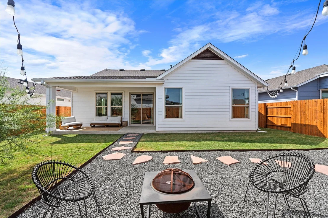 Photo of 8208 Silhouette ST