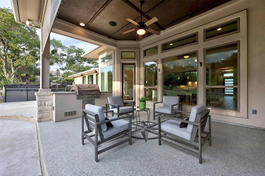 Photo of 218 Questa TRL