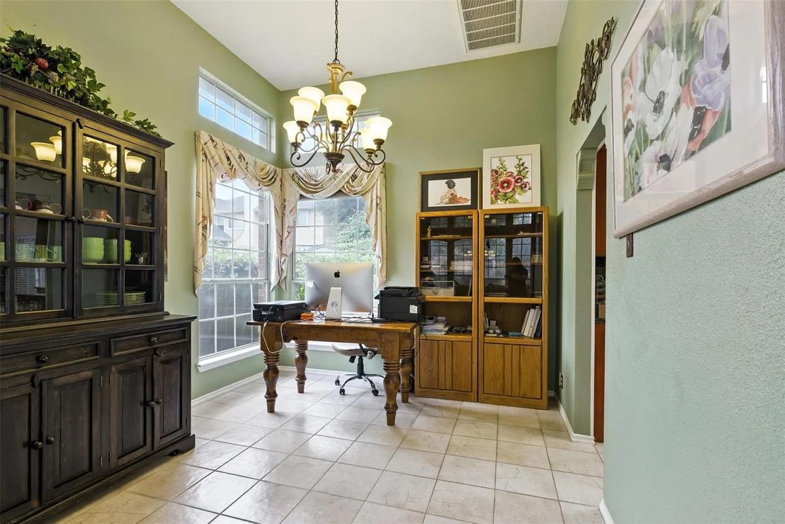 Photo of 1113 Pebble Brook RD
