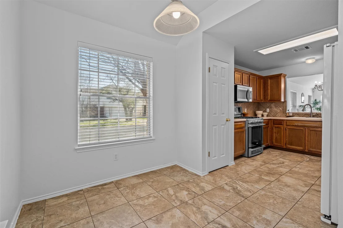 Photo of 13533 Albania WAY