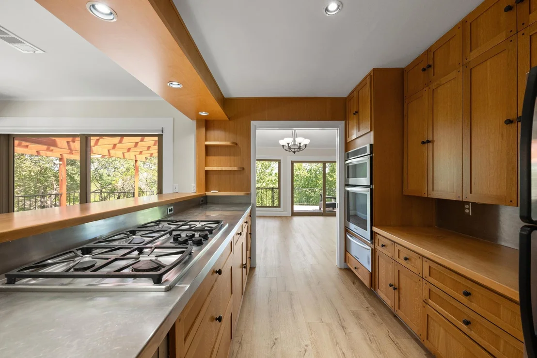 Photo of 5104 Beverly Hills DR