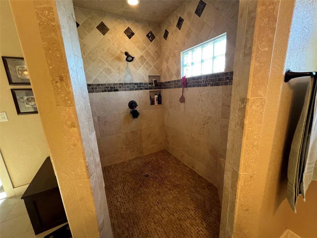 Photo of 4601 County Road 202