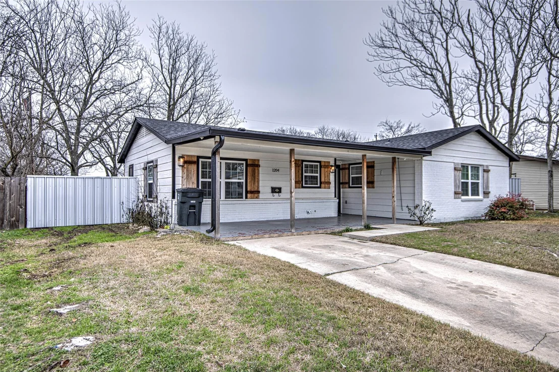 Photo of 1204 Ridgemont DR