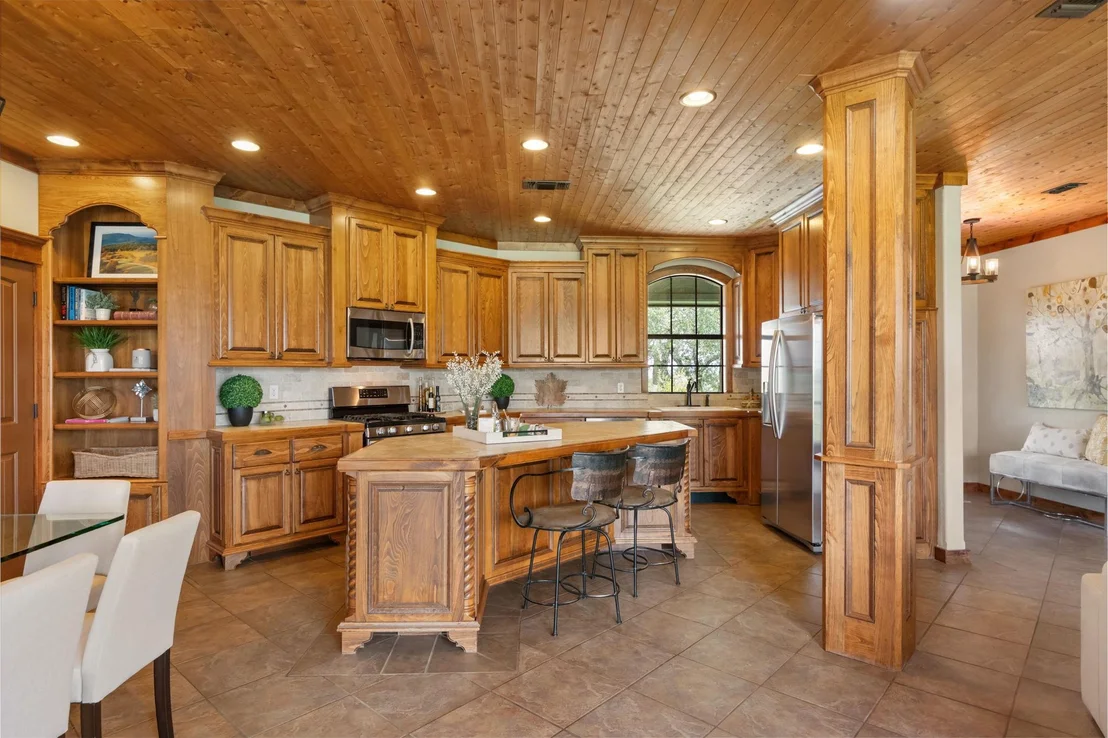 Photo of 544 River View DR