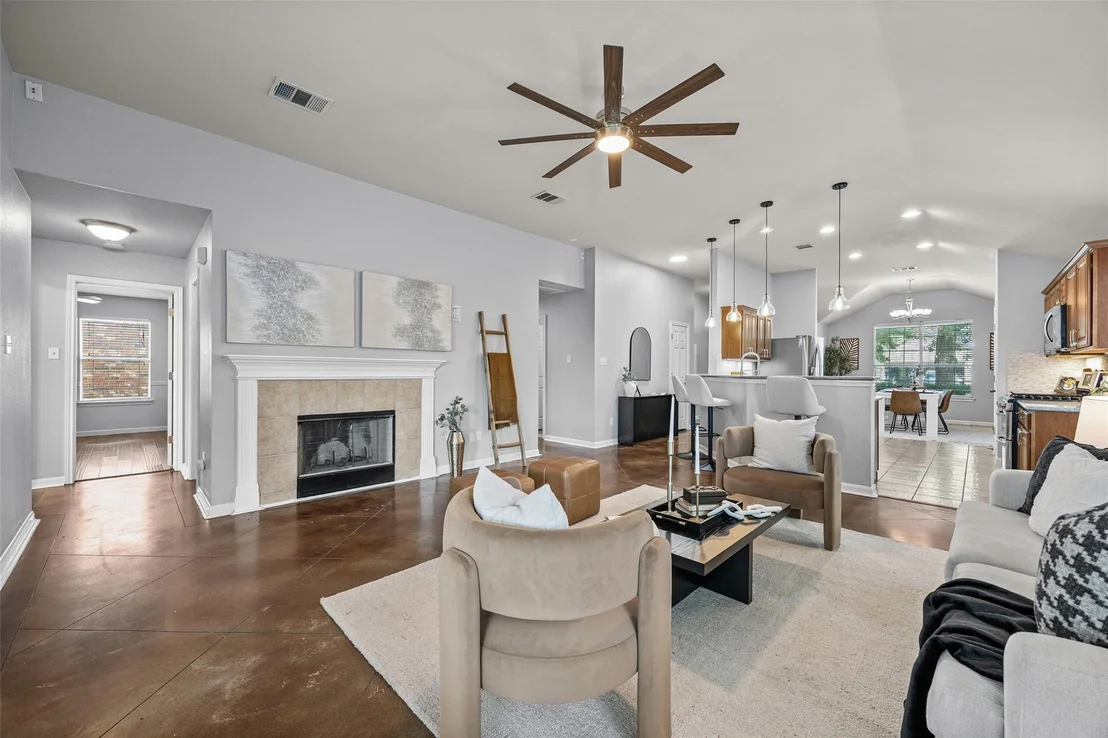 Photo of 18653 Dry Pond DR