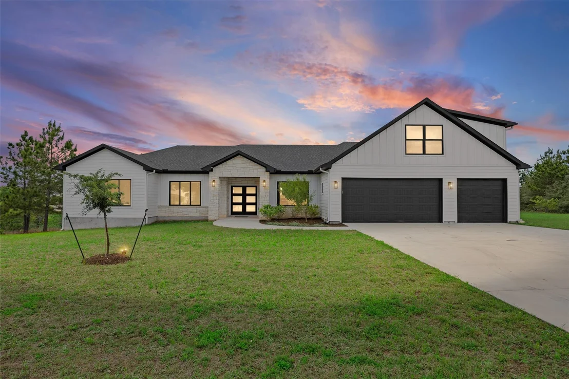 Photo of 111 Tall Forest DR