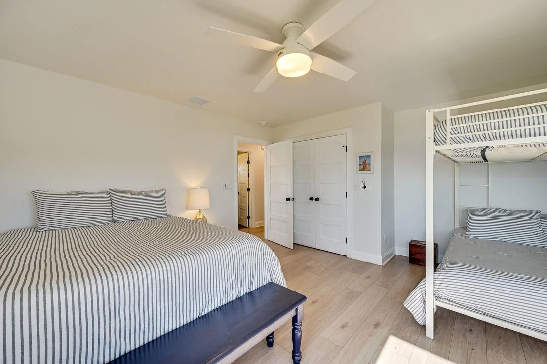 Photo of 1644 Breezeway