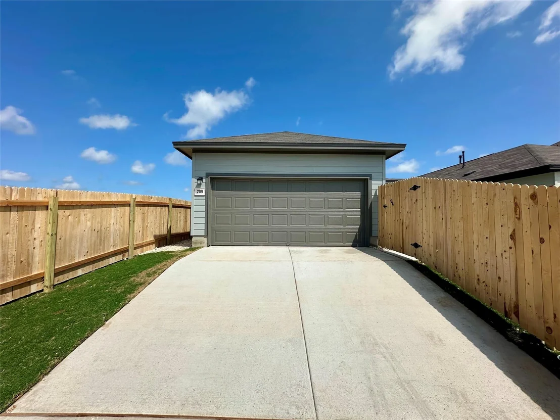 Photo of 209 Greeneyes WAY