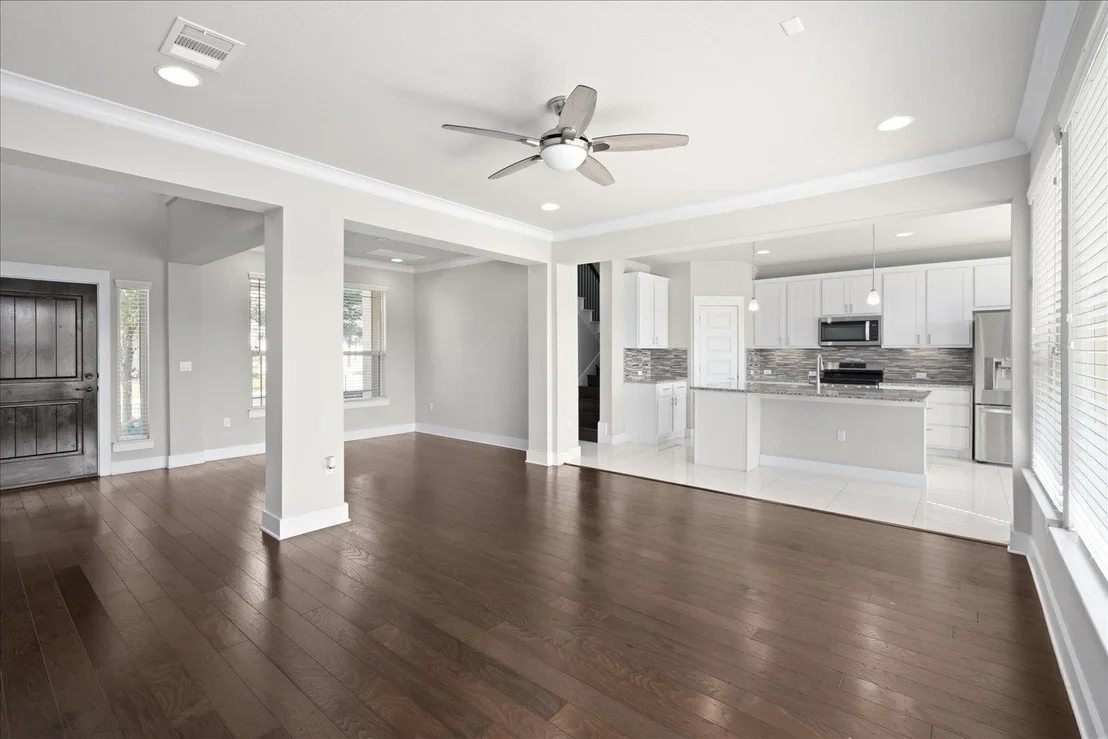 Photo of Unit 4 at 9305 McKnight LOOP