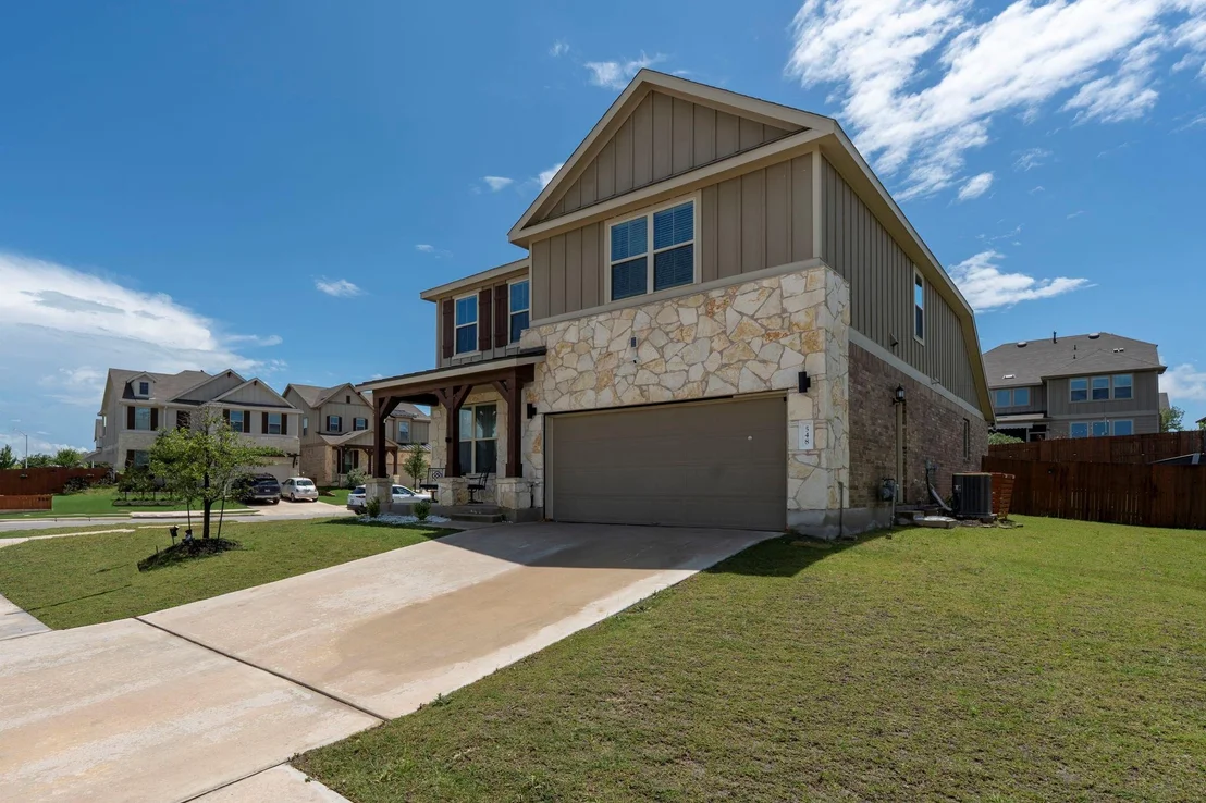 Photo of 548 Purple Heart DR