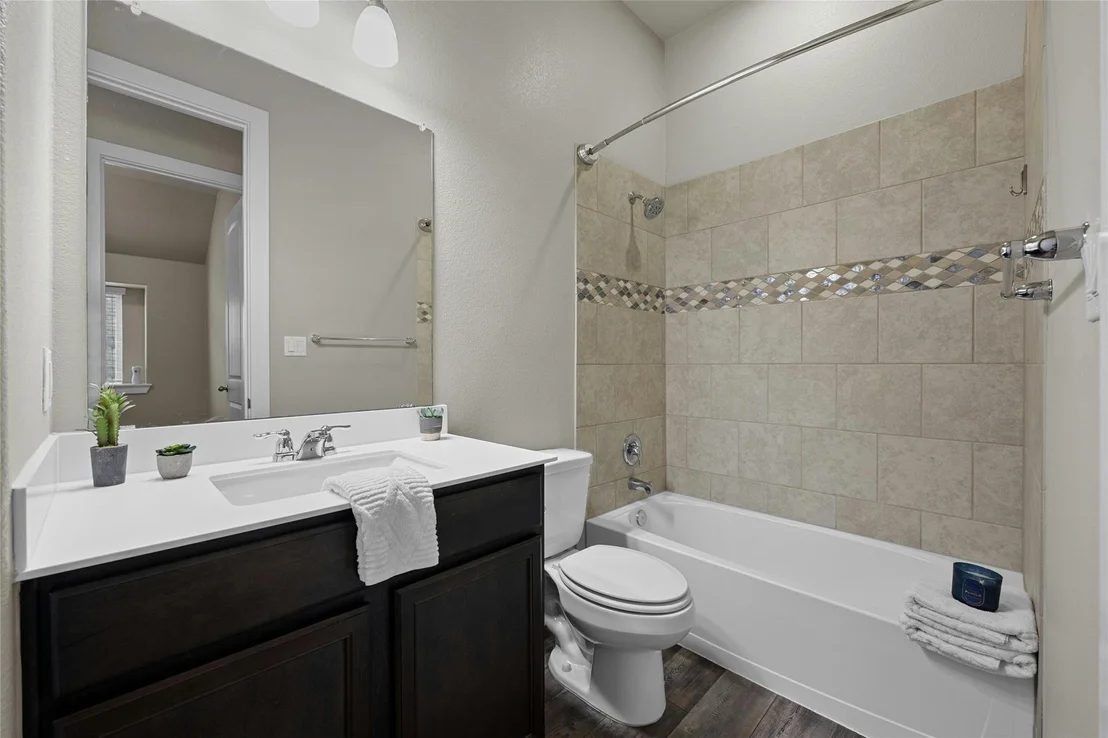 Photo of 121 Headwind WAY