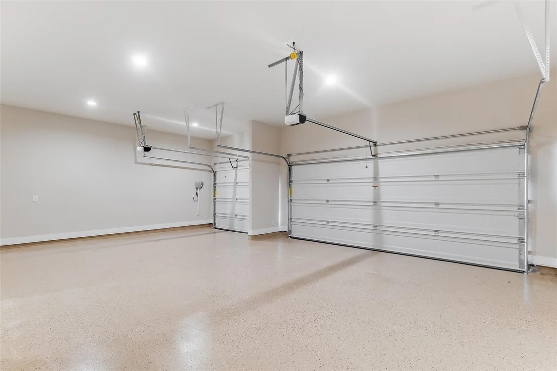 Photo of 115 Draper LN