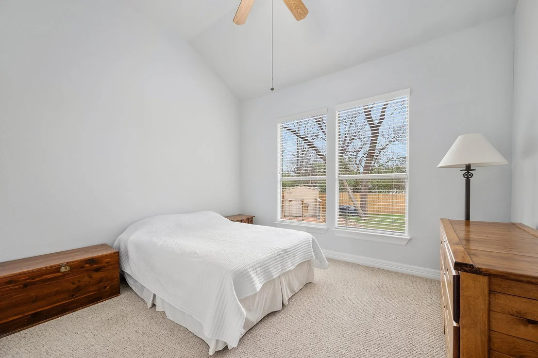Photo of 531 Leanna Oak LOOP