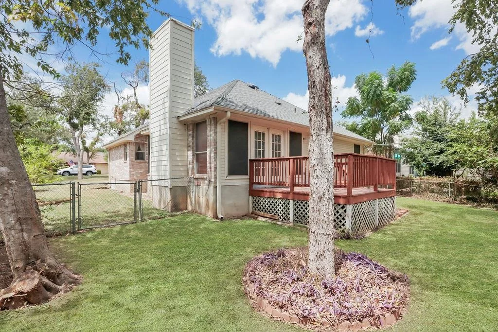Photo of 304 Woodstone DR