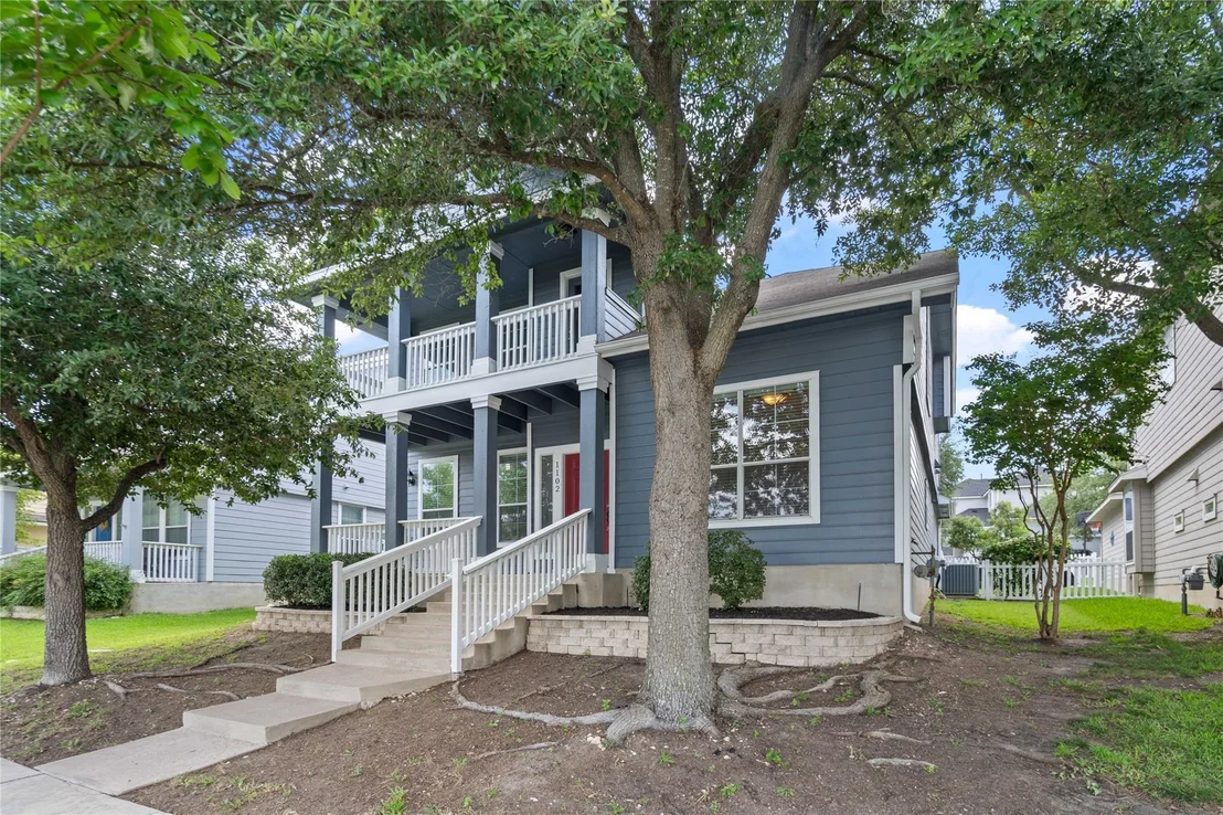 Photo of 1102 Peyton PL