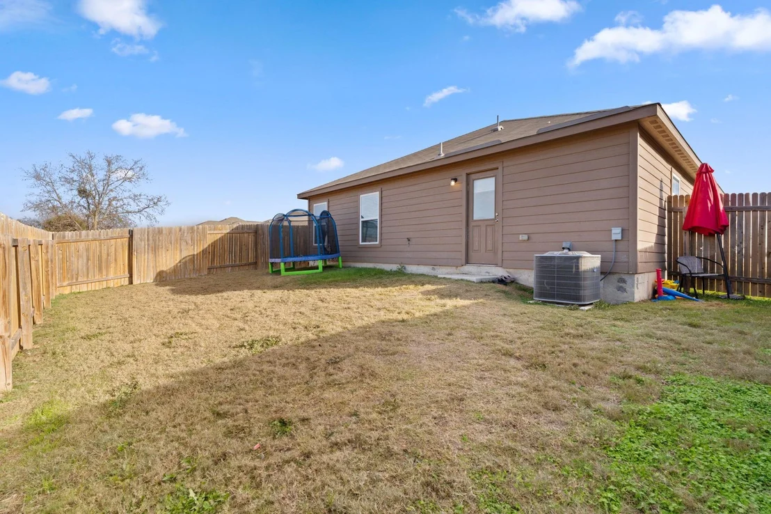 Photo of 337 Crescent Park DR
