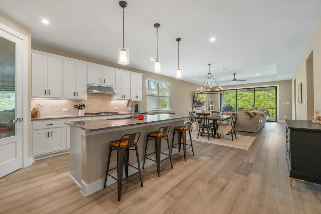 Photo of 1332 Brescia WALK