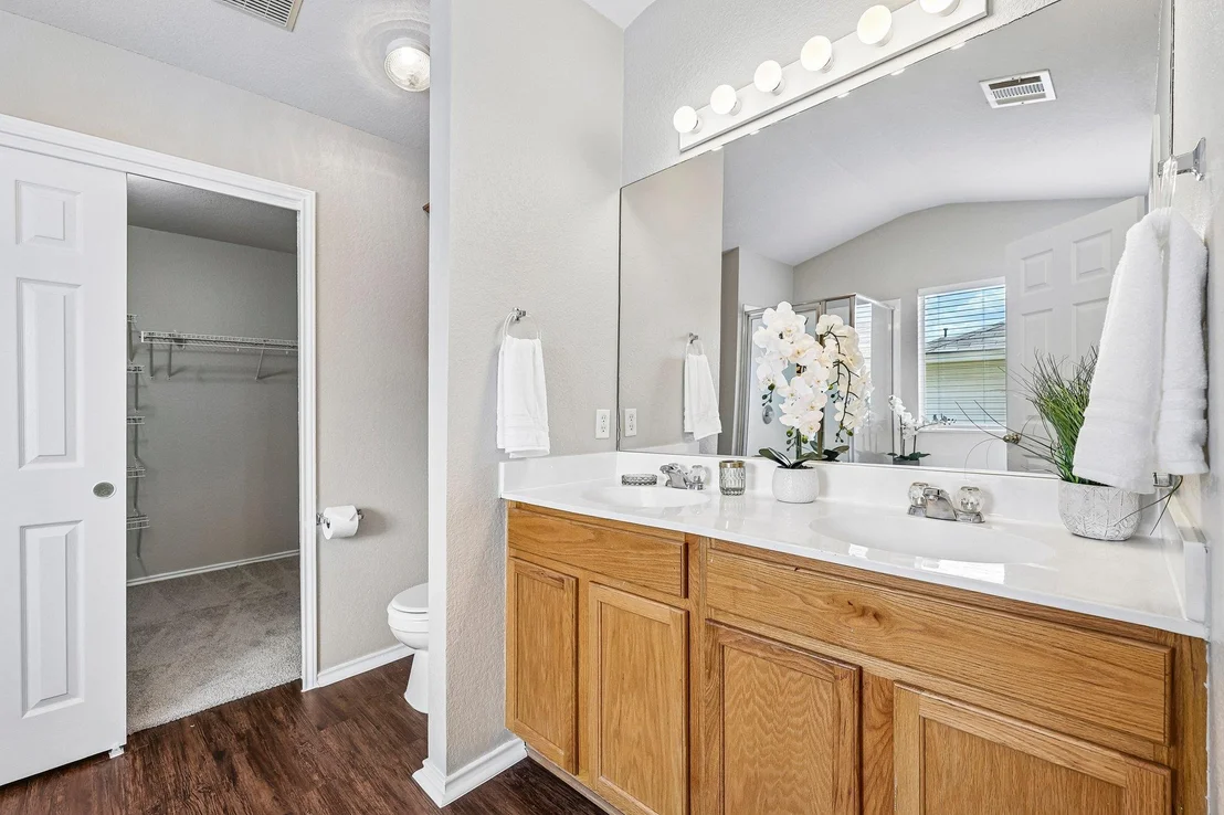 Photo of 616 Scheel