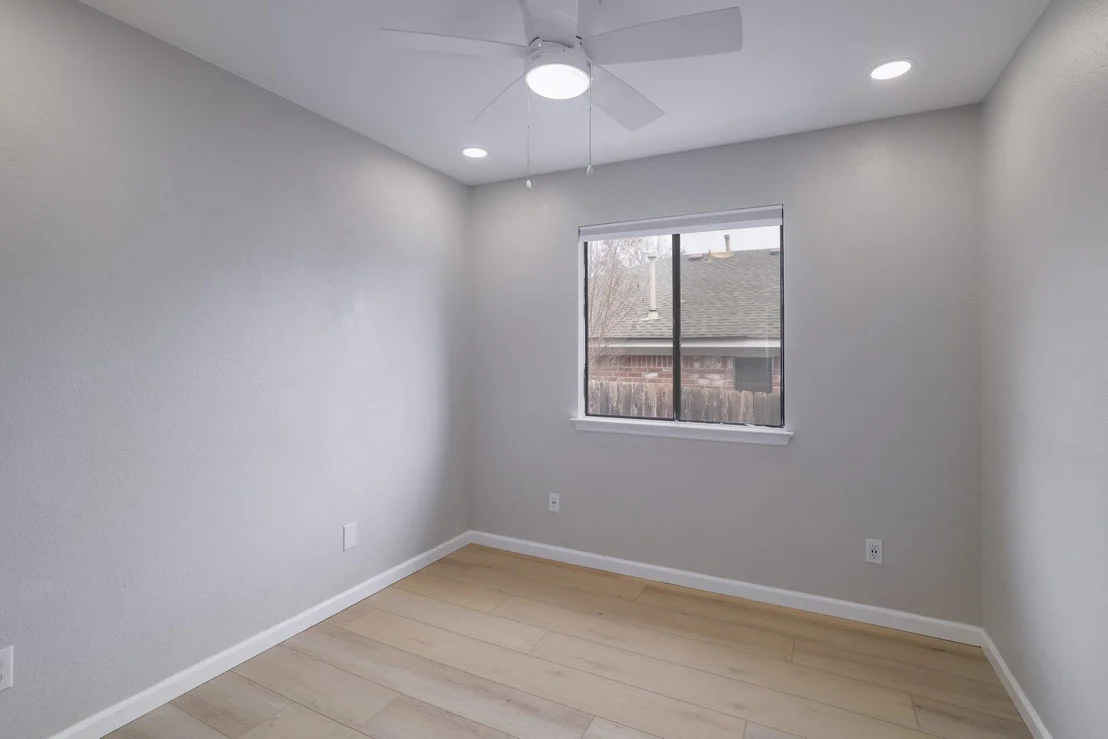 Photo of 8903 Palace PKWY
