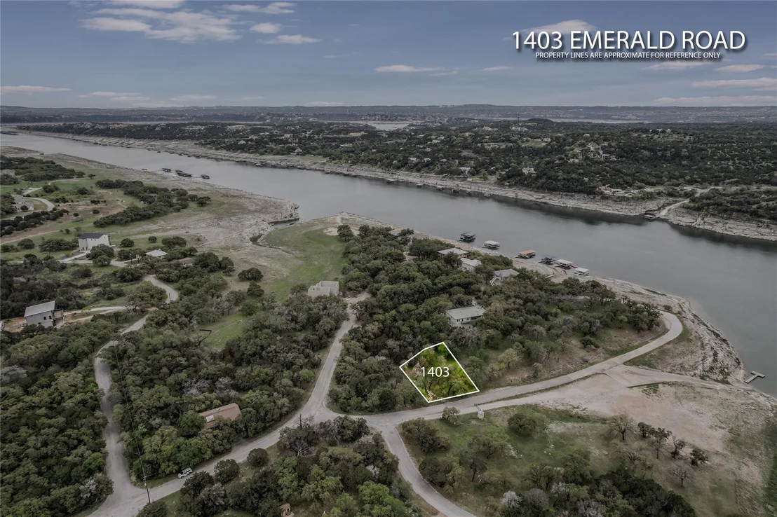 Photo of 1403 Emerald RD