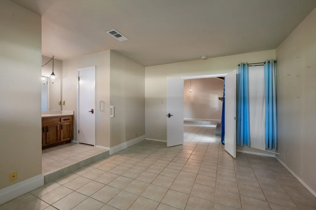 Photo of 236 Lodestone CIR