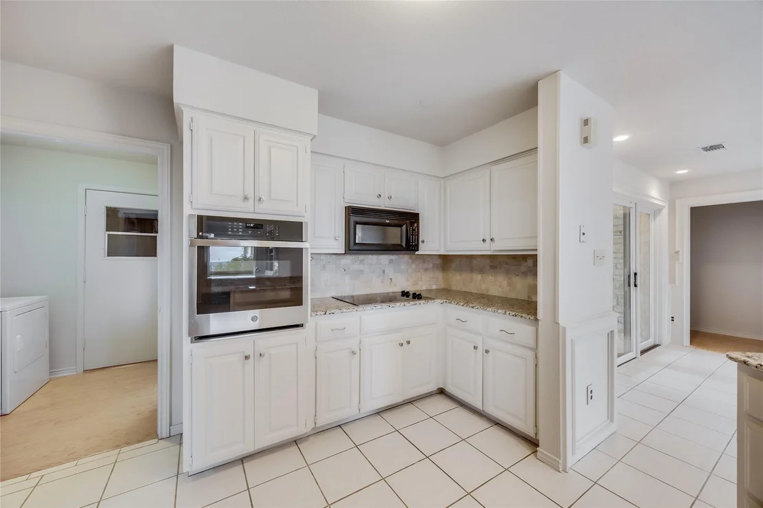 Photo of 21407 High DR