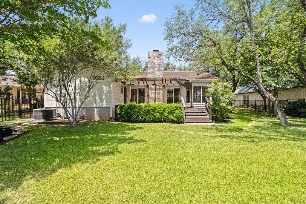 Photo of 110 Blue Jay DR