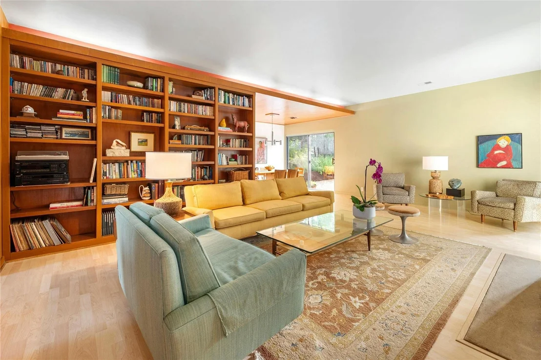 Photo of 1813 Vance CIR