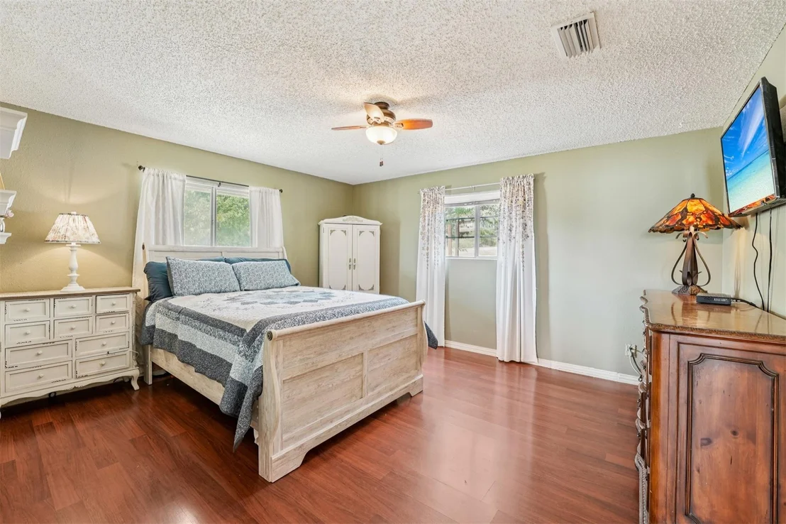 Photo of 11203 Travis DR