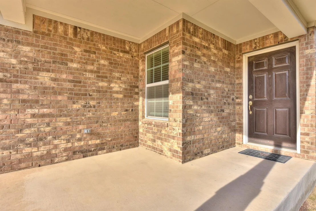 Photo of 223 Comal LN