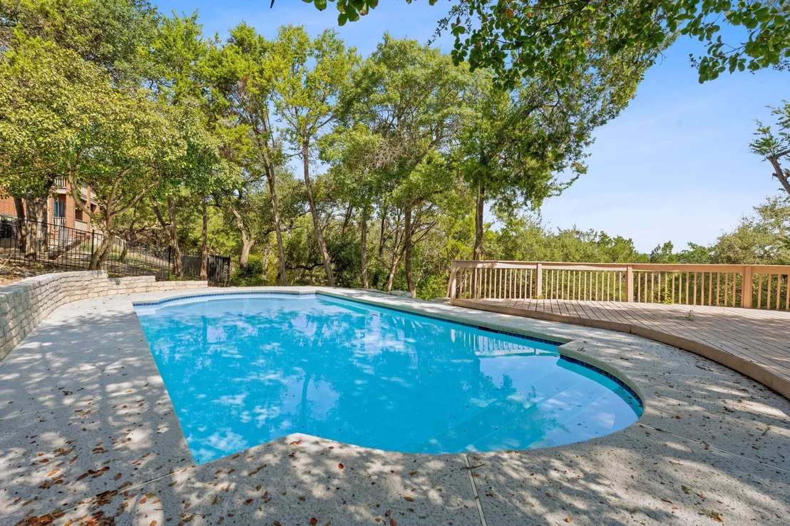Photo of 700 Barrett LN
