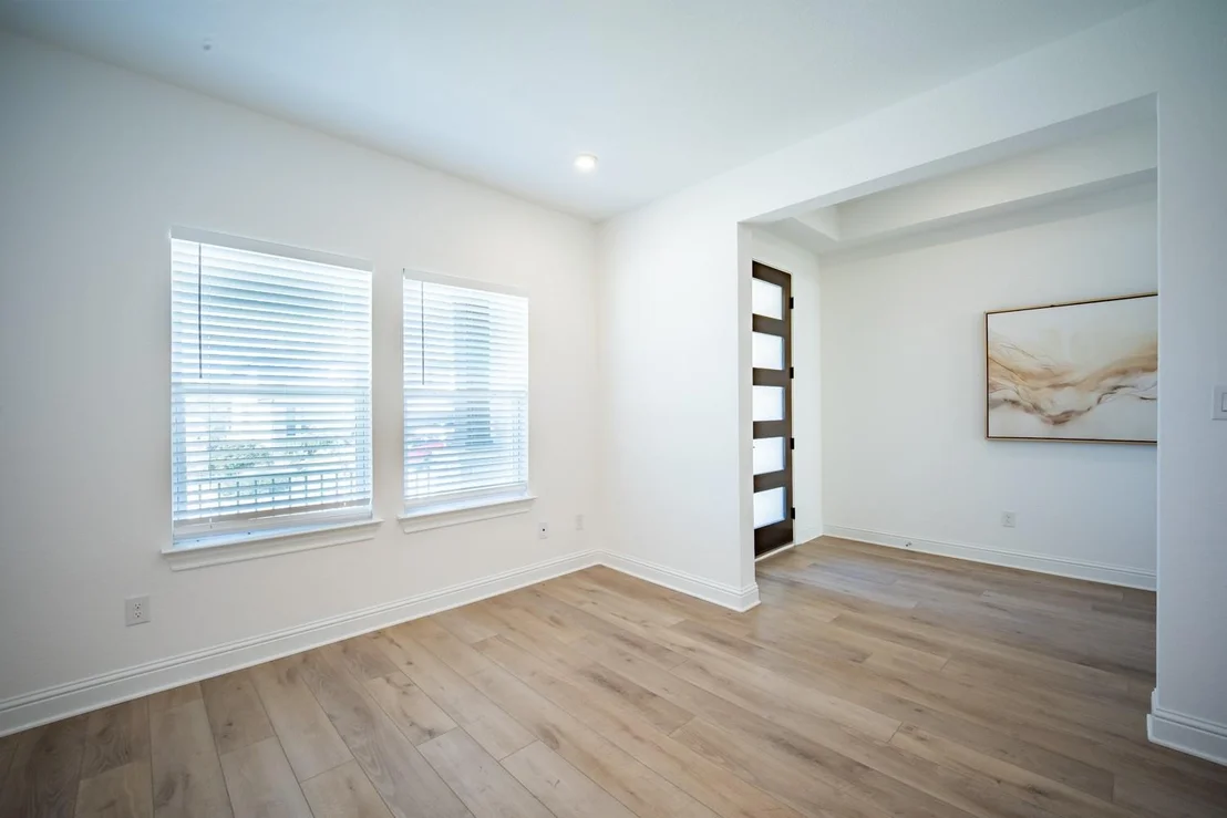 Photo of 1040 Villa Rialto VW
