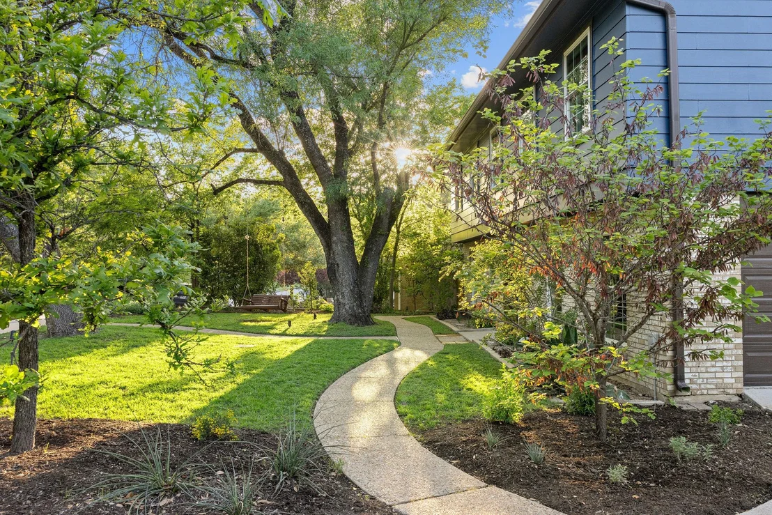 Photo of 6514 Bradley DR