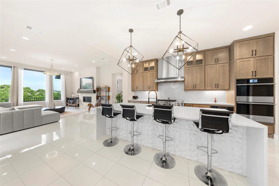 Photo of 2112 Sereno CV