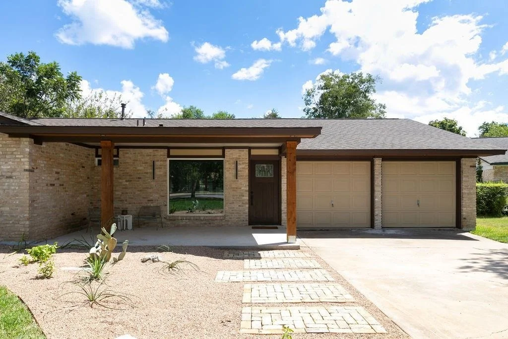 Photo of 2309 Village CIR