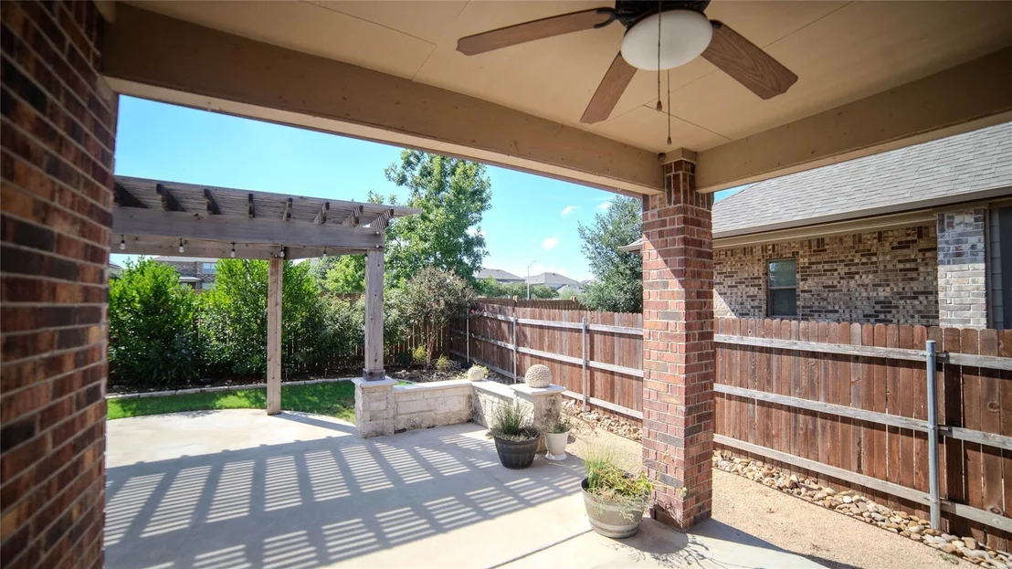 Photo of 325 Tordesillas DR
